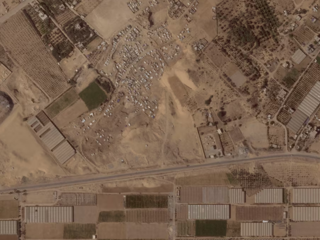Satellite image shows tents, in what Israel designated as a humanitarian area, near Deir al Balah, amid Israel's military offensive on Gaza City, September 8, 2025. Photo: Reuters