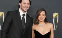 hailee steinfeld and josh allen expecting first baby together hailee steinfeld and josh allen expecting first baby together