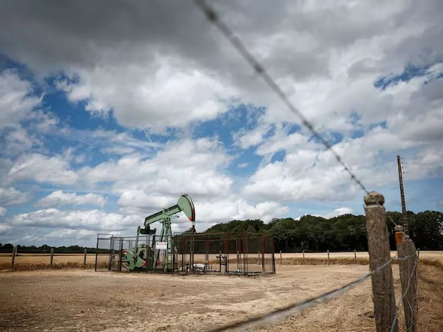 Oil prices soar over 9% after Israel strikes Iran | The Express Tribune