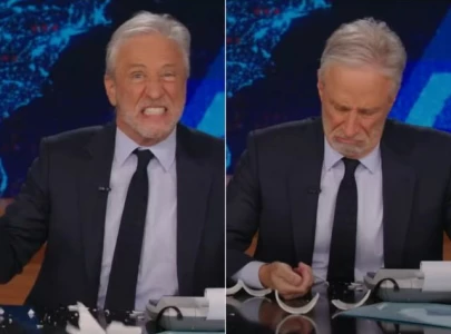 jon stewart throws a bloody good episode injuring himself after an outburst on the daily show jon stewart throws a bloody good episode injuring himself after an outburst on the daily show