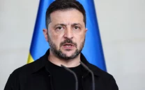 did zelensky drop a white speck on live tv viral clip sends the internet into chaos