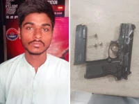 woman killed while filming tiktok video in karachi says police woman killed while filming tiktok video in karachi says police