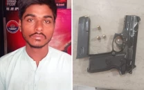 woman killed while filming tiktok video in karachi says police woman killed while filming tiktok video in karachi says police