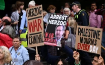 australia urges calm after violent clashes in sydney during israeli president s visit