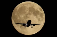 a passenger plane passes in front of the first supermoon of the year known as the harvest moon as it flies above london britain october 6 2025 photo reuters a passenger plane passes in front of the first supermoon of the year known as the harvest moon as it flies above london britain october 6 2025 photo reuters