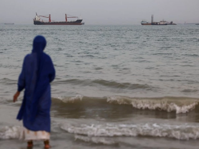 oil containers at the port of fujairah as the us israel conflict with iran limits marine traffic in the strait of hormuz in fujairah united arab emirates may 6 2026 photo reuters oil containers at the port of fujairah as the us israel conflict with iran limits marine traffic in the strait of hormuz in fujairah united arab emirates may 6 2026 photo reuters