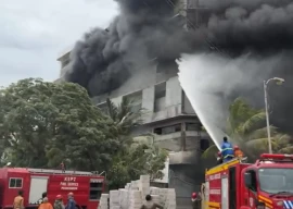 three injured as blaze engulfs factory in karachi s landhi three injured as blaze engulfs factory in karachi s landhi