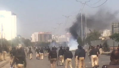 clashes broke out between police and protesters on maj khan road in karachi as protestors marched towards the us consulate in demonstrations against the killing of ayatollah ali khamenei photo express