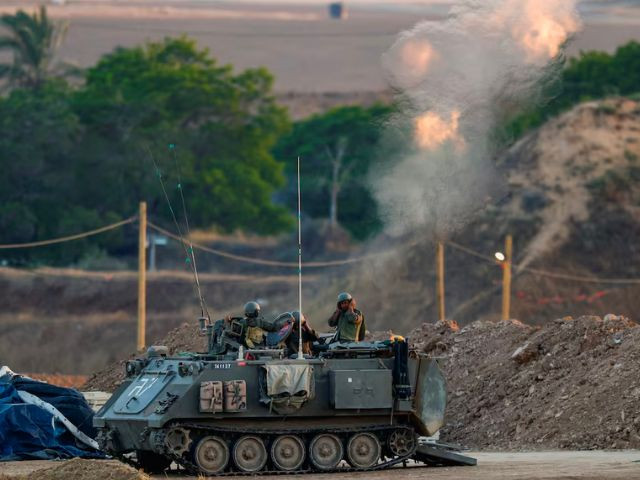 27 killed, dozens injured by Israeli fire near Gaza aid site  tribune.com.pk