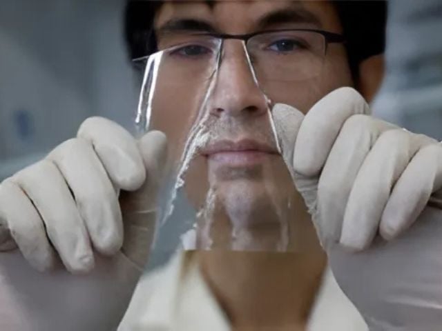 Japanese scientists develop plastic that dissolves in seawater within hours | The Express Tribune