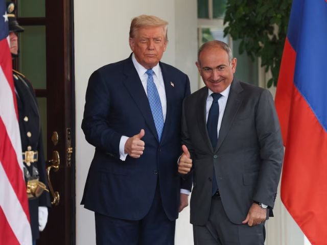 U.S. President Donald Trump and Armenia's Prime Minister Nikol Pashinyan gesture at the White House in Washington, D.C., U.S., August 8, 2025. Photo: Reuters