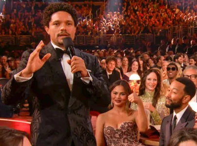 trevor noah pokes fun at nicki minaj s grammy absence with trump joke