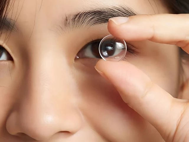 photo scientists create contact lenses that let humans see infrared light photo scientists create contact lenses that let humans see infrared light