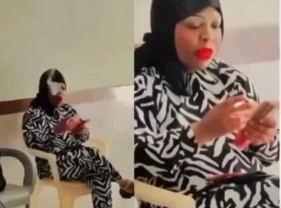 stranded american onijah robinson receives rs100k