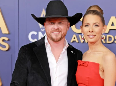 cody johnson announces wife brandi s pregnancy at 2025 acm awards