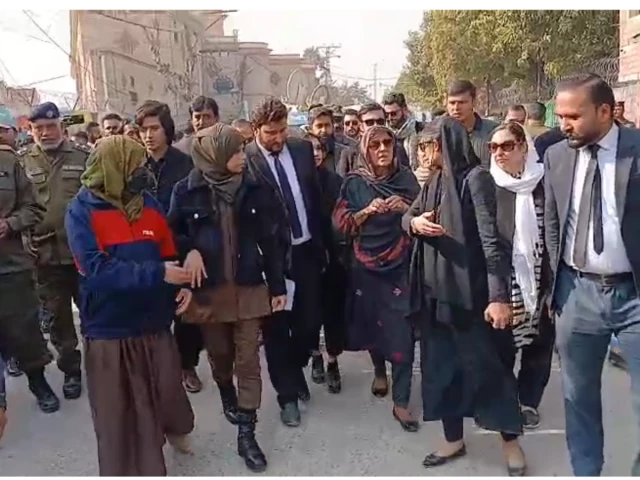 aleema khan outside the anti terrorism court in rawalpindi november 26 aleema khan outside the anti terrorism court in rawalpindi november 26