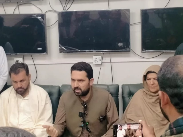 k p chief minister sohail afridi addressing the media november 28