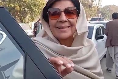 aleema khan arrives at the anti terrorism court in rawalpindi on december 11