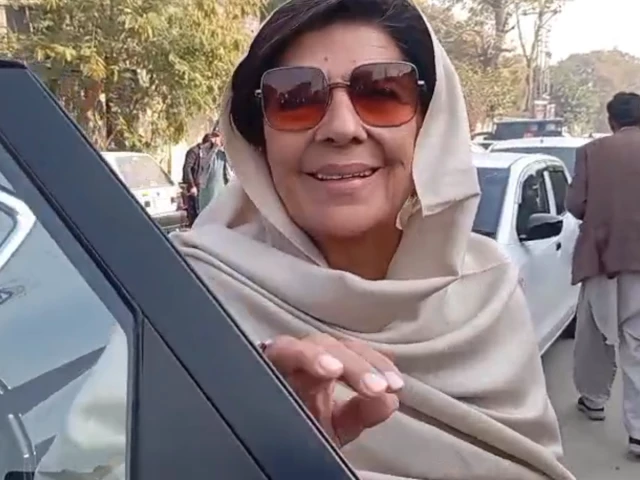 aleema khan arrives at the anti terrorism court in rawalpindi on december 11