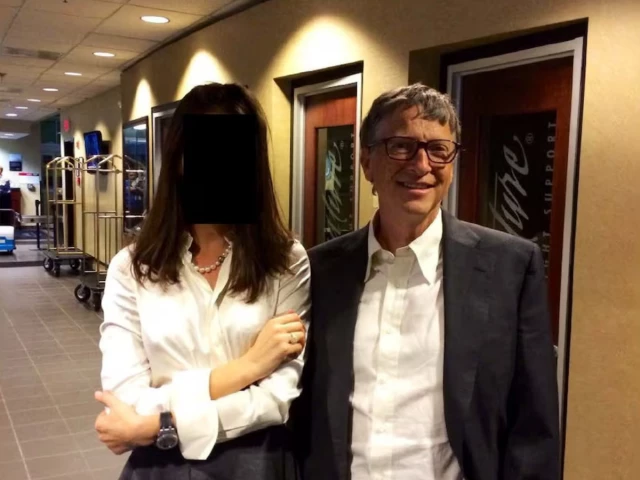 Democrats release several new images from Epstein estate