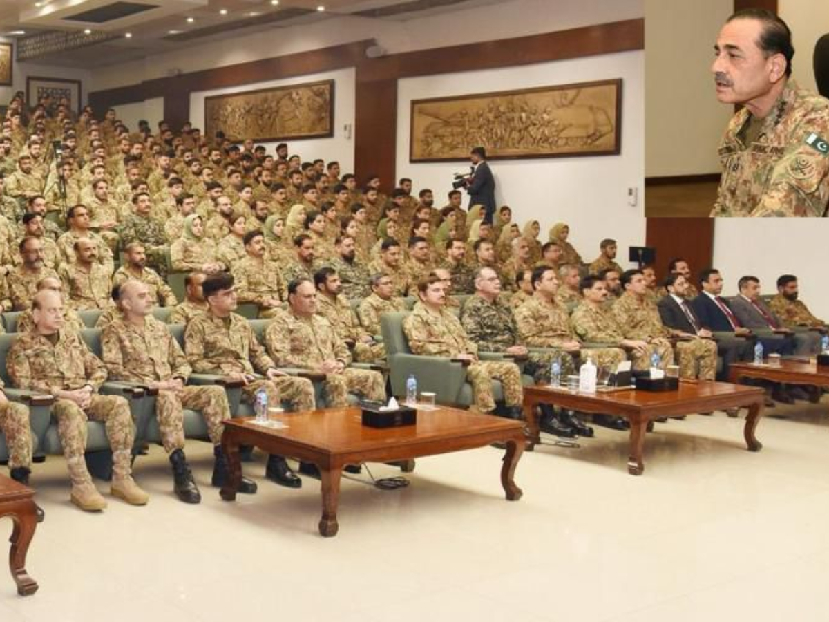Chief of Army Staff, Chief of Defence Forces, Field Marshal Asim Munir addressing officers at Lahore Garrison Photo: ISPR