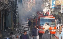 fire guts quetta shopping centre 120 shops destroyed
