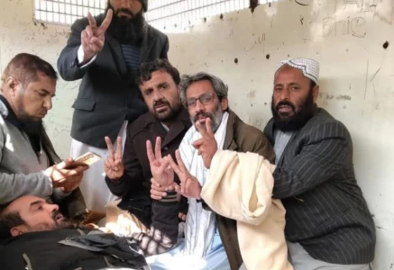 police crackdown on government employees protesting in quetta photo express police crackdown on government employees protesting in quetta photo express