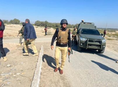 gun attacks crash kill seven in balochistan