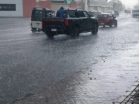 rain and hailstorms accompanied by thunder and lightning in several parts of karachi on tuesday photo express rain and hailstorms accompanied by thunder and lightning in several parts of karachi on tuesday photo express