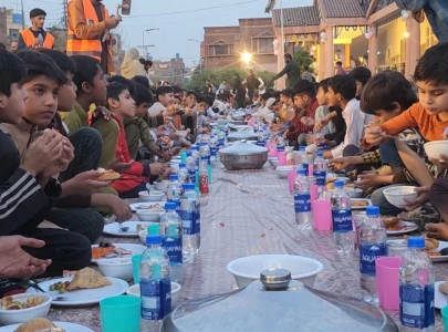 lahore s child protection centre hosts iftar for resident children