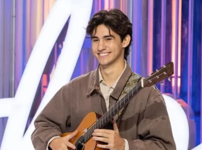 why did julian kalel quit american idol season 23 was it due to anxiety