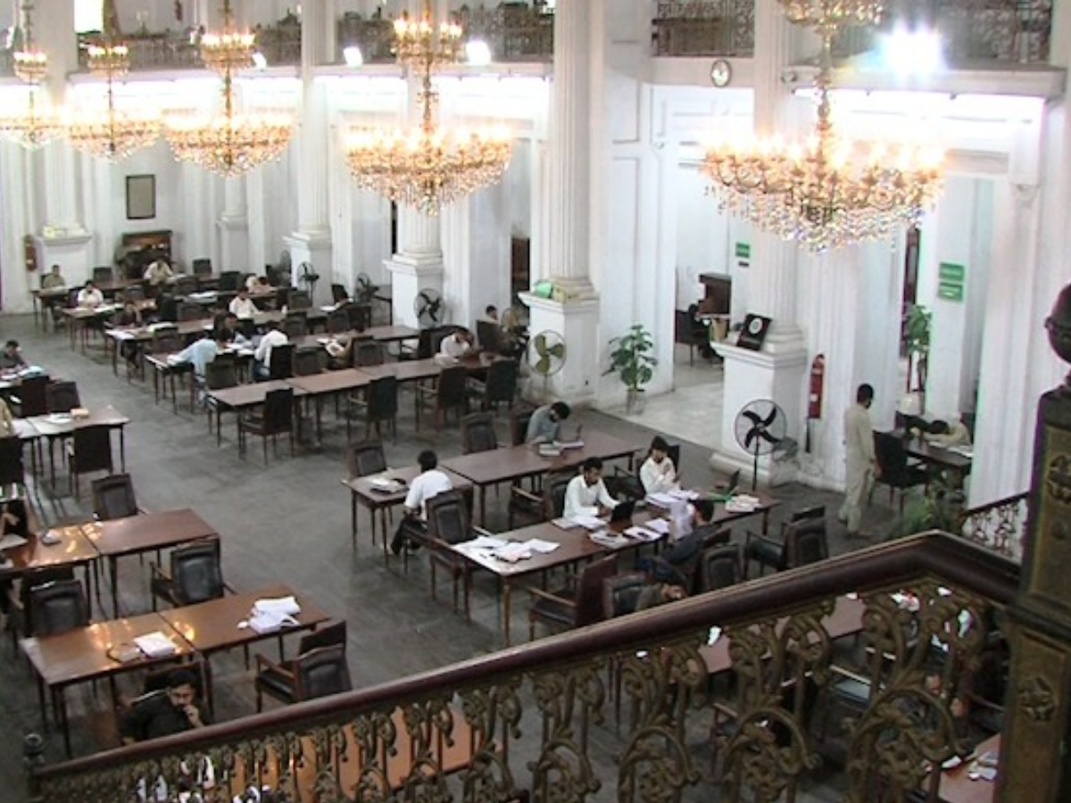 Quaid-e-Azam Library in Lahore PHOTO: EXPRESS