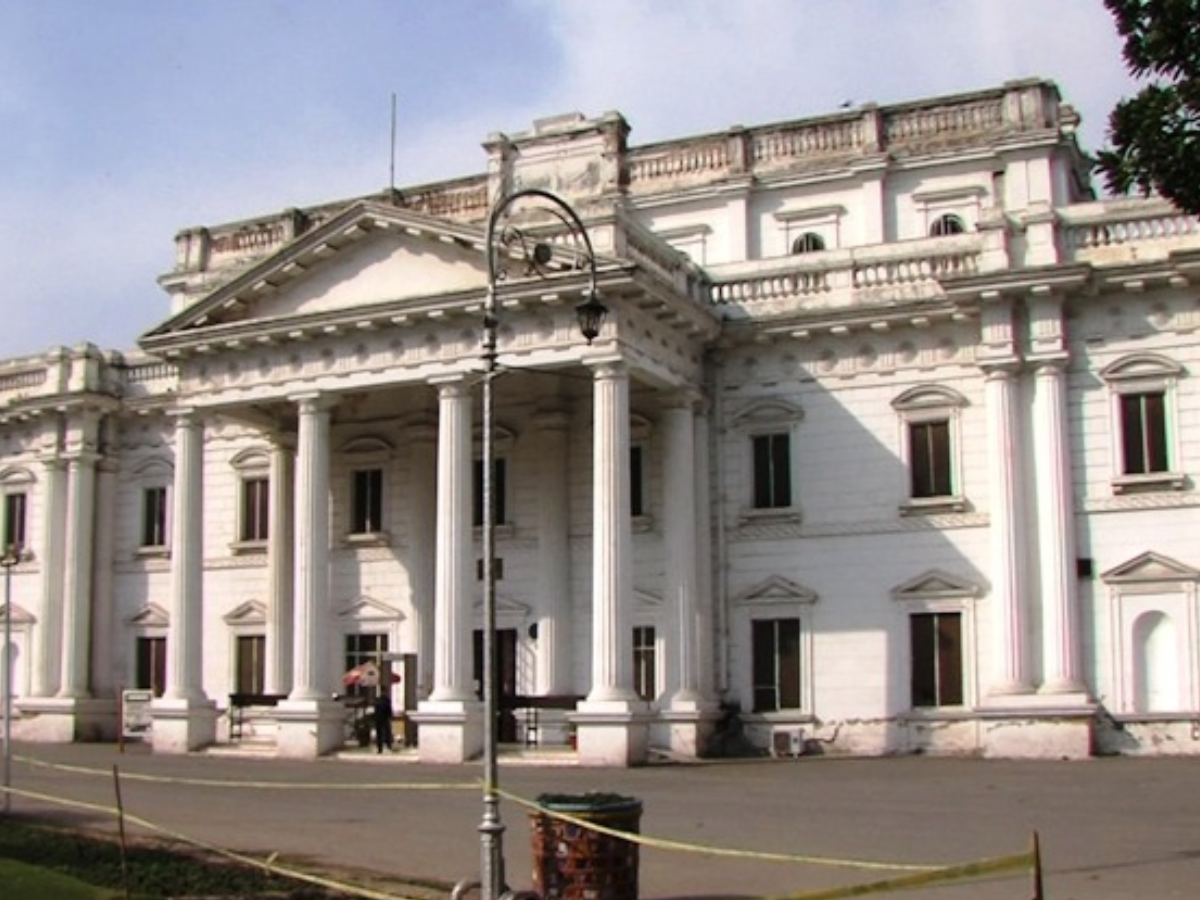 Quaid-e-Azam Library in Lahore PHOTO: EXPRESS