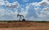 oil prices fall over 2 as iraqi and kurdish authorities agree to export deal