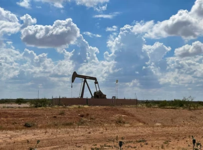 oil prices fall over 2 as iraqi and kurdish authorities agree to export deal oil prices fall over 2 as iraqi and kurdish authorities agree to export deal