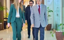 uk envoy commends supports pakistan s role in bringing us iran on negotiating table