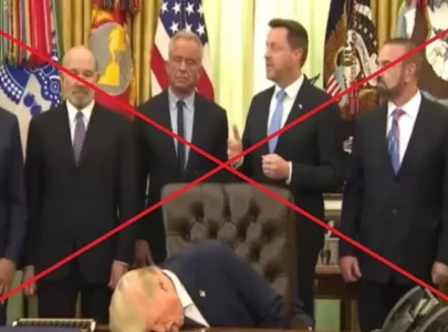 fact check video of donald trump snoozing hitting his head during white house meeting is doctored
