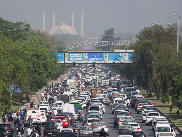 No US-Iran peace talks in sight, but Islamabad maintains security lockdown