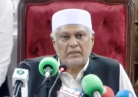 deputy prime minister ishaq dar speaking to the media after the 983rd annual ghusl mubarak ceremony at data darbar screengrab