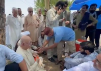 a high level delegation of tehreek tahaffuz e ayeen pakistan ttap led by national assembly opposition leader mahmood khan achakzai was stopped by police from travelling to azad jammu and kashmir screengrab