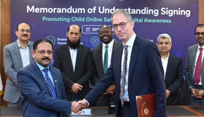 pta chairman muhammad junaid and google representatives sign a memorandum of understanding on child online safety in islamabad photo pta pta chairman muhammad junaid and google representatives sign a memorandum of understanding on child online safety in islamabad photo pta