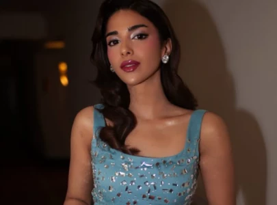 sonya hussyn celebrates deemak win with tribute to its pillars