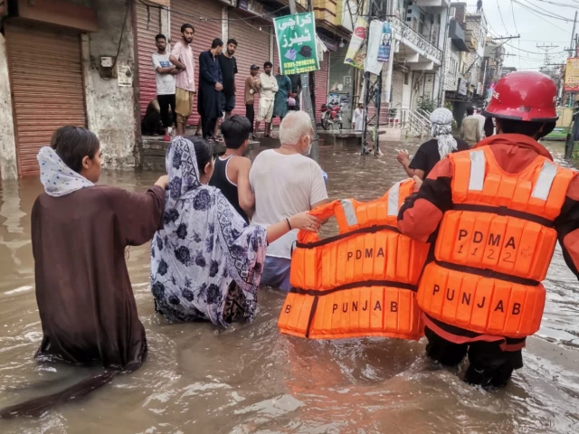 Heavy rain batters twin cities, schools closed in Rawalpindi