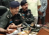 west dig irfan baloch and ssp west tariq elahi mastoi speak to the media about the surjani town killings in karachi screengrab
