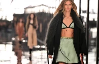 maria grazia chiuri s second milan collection for fendi photo afp maria grazia chiuri s second milan collection for fendi photo afp