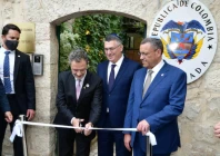 colombian foreign minister omar bula cuts a ribbon as israeli foreign minister gideon saar stands by during the opening of colombia s embassy in jerusalem october 14 2026 photo reuters