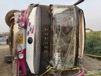 rescue workers shift the bodies of passengers killed in a bus accident near bangla hidayat on the indus highway in rajanpur on wednesday photo rescue 1122