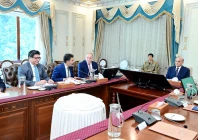 prime minister shehbaz sharif met with mr peter briggs the managing director north american operations of alvarez marsal a m in islamabad on friday photo pmo x