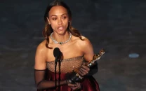 zoe salda a apologizes at oscars despite winning best supporting actress zoe salda a apologizes at oscars despite winning best supporting actress