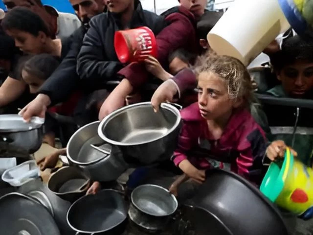 palestinians with children wait to receive food cooked by a charity kitchen amid shortages of food supplies as the ongoing conflict between israel and the palestinian islamist group hamas continues in rafah in the southern gaza strip february 13 2024 photo reuters palestinians with children wait to receive food cooked by a charity kitchen amid shortages of food supplies as the ongoing conflict between israel and the palestinian islamist group hamas continues in rafah in the southern gaza strip february 13 2024 photo reuters